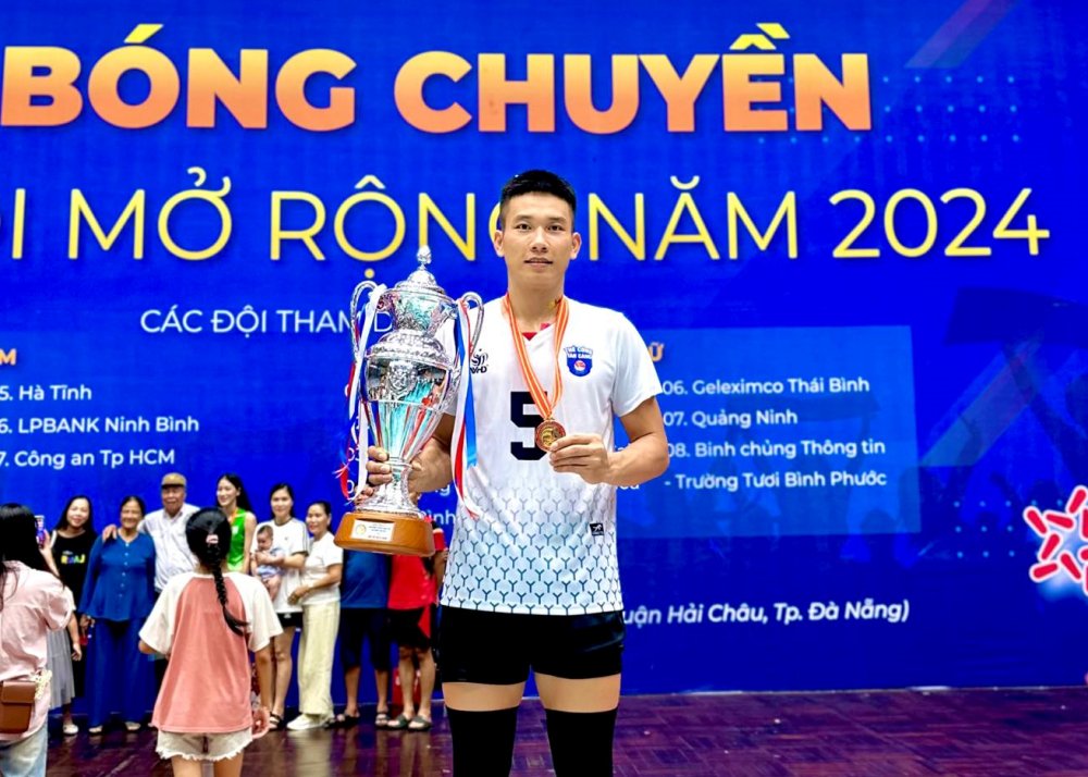 Quốc Duy chơi tốt tại giải bóng chuyền Cúp Quân đội mở rộng 2024. Ảnh: Bóng chuyền Việt Nam