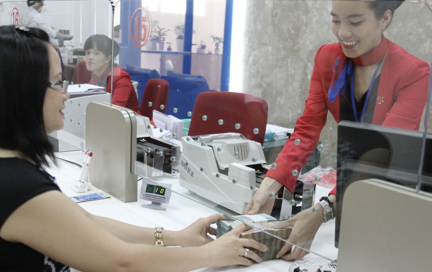 Người mua nhà ở xã hội vẫn muốn lãi suất giảm thêm. Ảnh: Bảo Chương