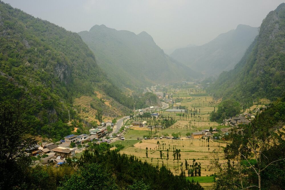 Bất cứ ai đam mê du lịch đều mong muốn có những người bạn đồng hành thân thiết. Đó thường là những người có cùng sở thích, có sự đồng điệu trong tâm hồn, có thể chia sẻ mọi niềm vui, khó khăn hay rủi ro bất chợt trong các chuyến hành trình dài. Ảnh: Thanh Tùng