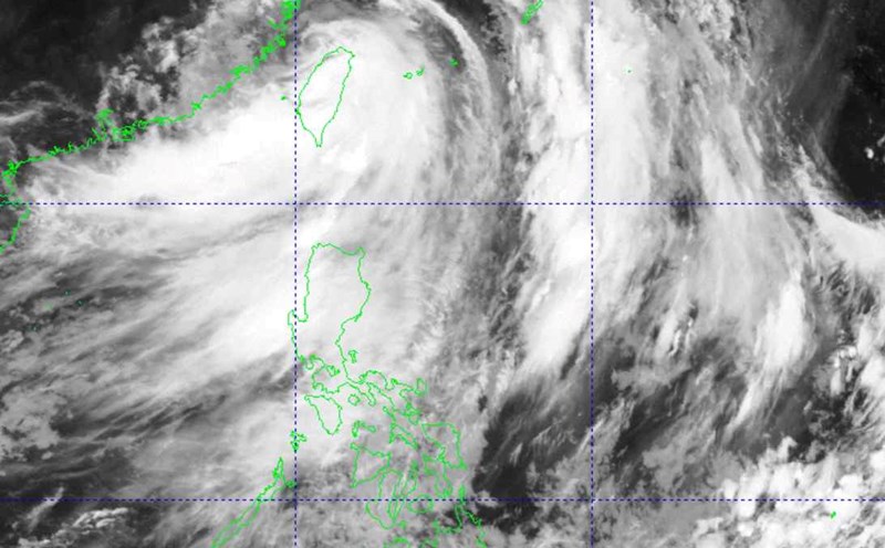 Siêu bão số 3 Gaemi bao phủ toàn bộ Đài Loan (Trung Quốc) ngày 25.7.2024. Ảnh: PASAGA