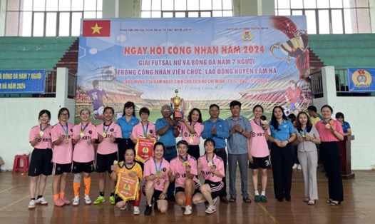 Công đoàn huyện Lâm Hà chú trọng chăm lo phúc lợi cho đoàn viên, người lao động. Ảnh: ĐỨC LÂM