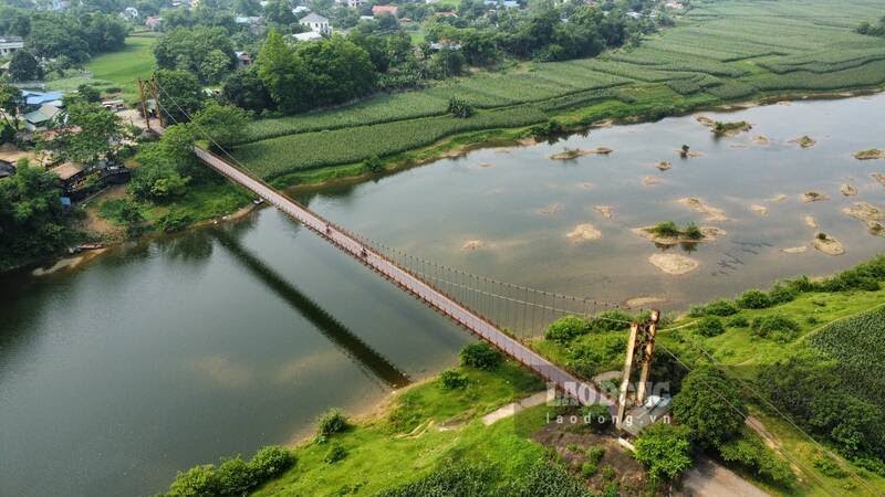 Sẽ xây dựng cầu mới thay thế cầu treo Đồng Liên. Ảnh: Lam Thanh