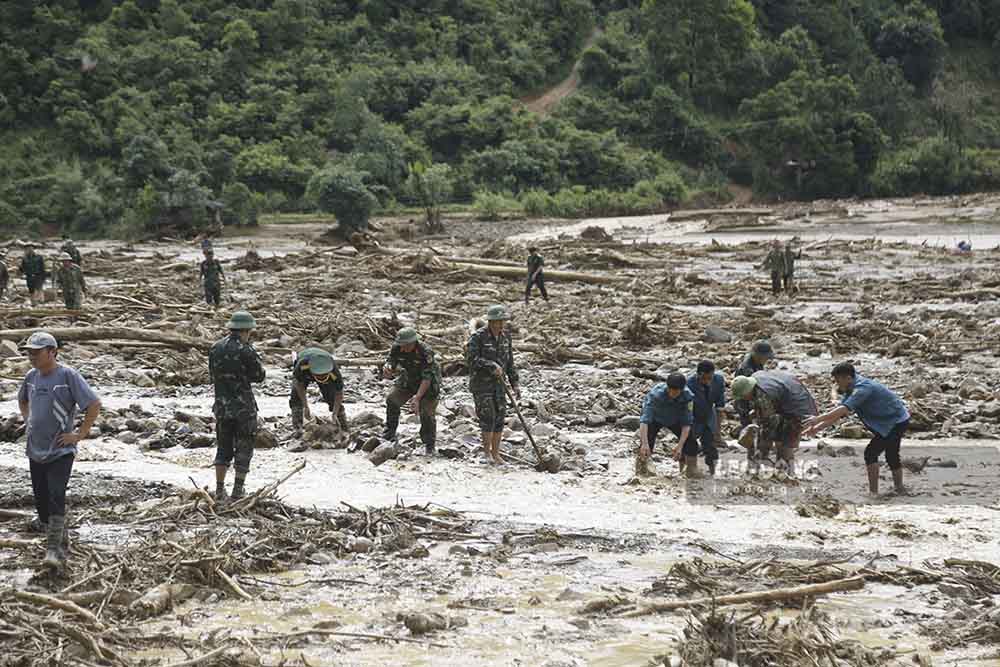 The flood occurred on the night of July 24 and early morning of July 25 in Muong Pon commune, Dien Bien district, Dien Bien province. Photo: PV group