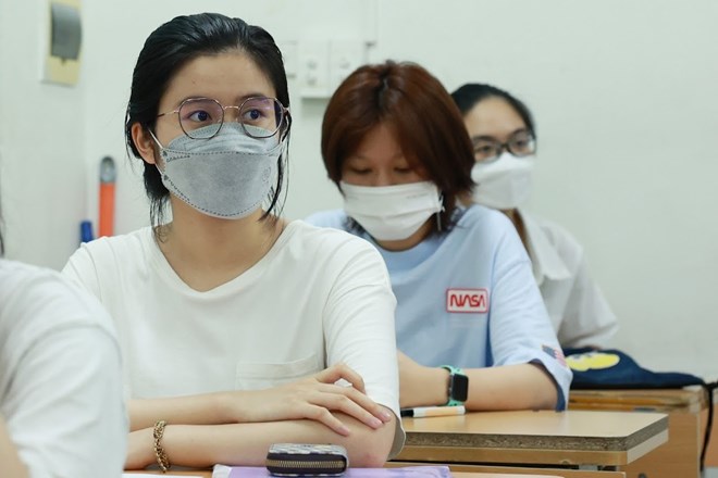  Thí sinh có thể tham khảo điểm chuẩn năm trước của các trường đại học để cân nhắc nguyện vọng. Ảnh: Hải Nguyễn