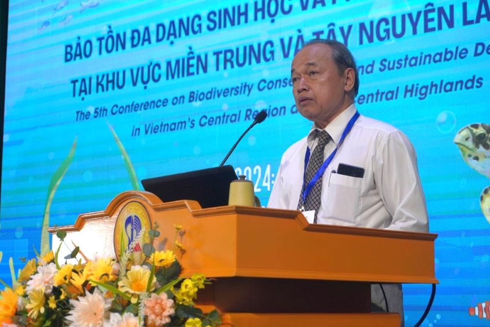 Phó Chủ tịch liên hiệp các hội Khoa học và Kỹ thuật thành phố Đà Nẵng mong muốn hội thảo tìm ra giải pháp phù hợp cho công tác bảo tồn biển. Ảnh: Văn Trực