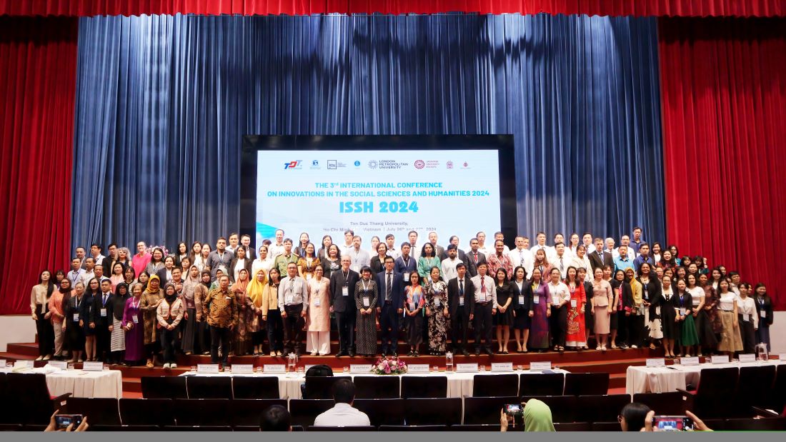 Delegues participant au seminaire. Photo : Thuc Tram