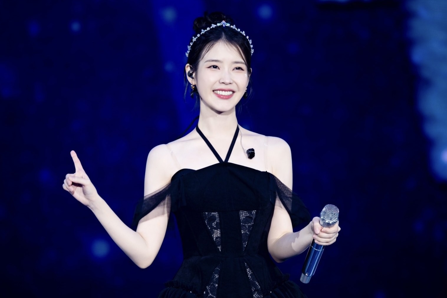 Nữ ca sĩ Hàn Quốc IU. Ảnh: Naver