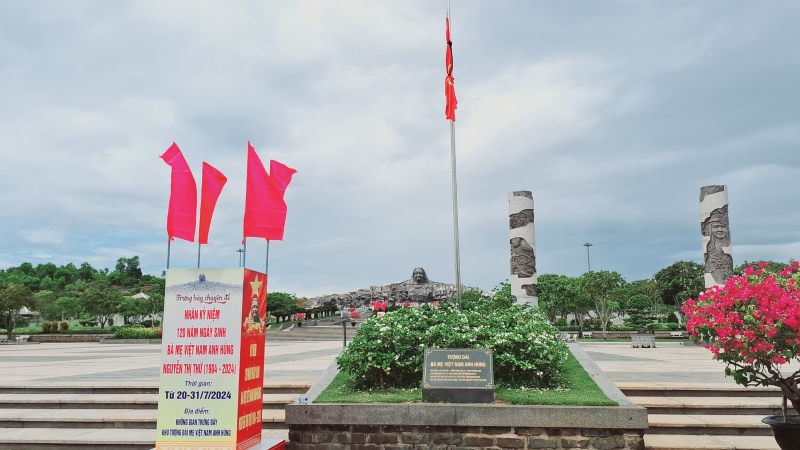 Commemoration activities for General Secretary Nguyen Phu Trong in Quang Nam took place solemnly, in many forms. Hoang Bin's photo