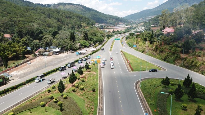 2 dự án cao tốc Tân Phú - Bảo Lộc và Bảo Lộc - Liên Khương với tổng chiều dài toàn tuyến khoảng 140 km. Ảnh: Phan Tuấn