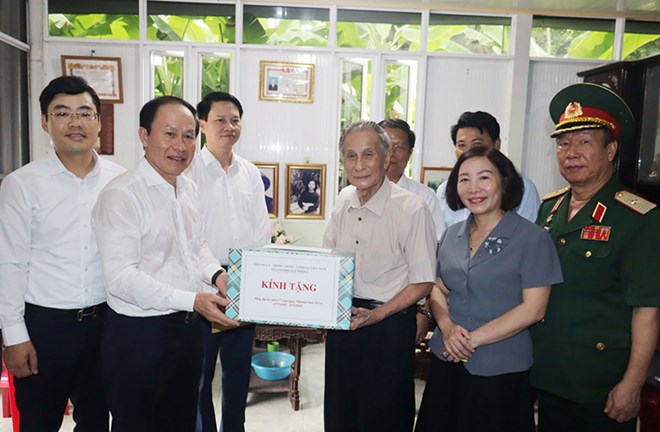 Hải Phòng đặc biệt quan tâm chăm lo đối tượng người có công