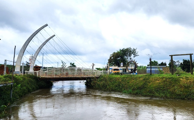 UBND thành phố Bảo Lộc đang có kế hoạch tháo dỡ cây cầu này. Ảnh: Phan Tuấn