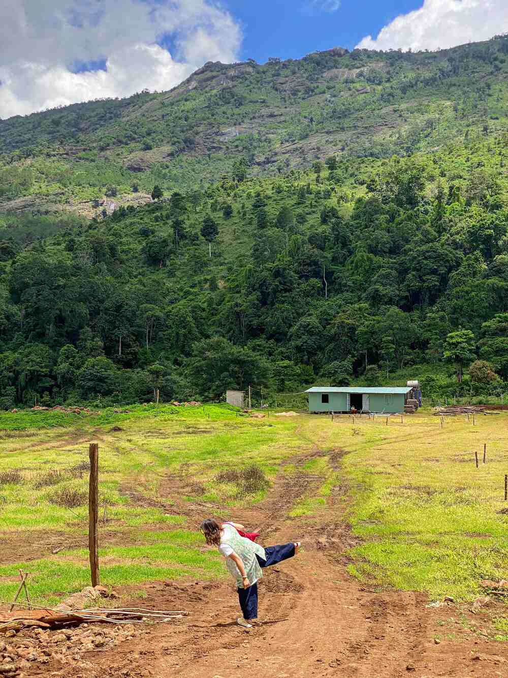 Located in Gia Lai province, in the Central Highlands region, Pleiku is a name that is not too prominent on the tourist map of Vietnam. However, few people know that there are many unique destinations and cuisines for young people to explore.