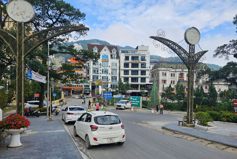 Bất động sản ở trung tâm thị trấn Tam Đảo luôn được các nhà đầu tư quan tâm. Ảnh: An Nhiên