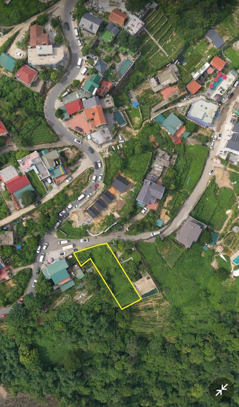 The 1,190m2 land plot is for sale for nearly 90 billion VND. Photo: An Nhien