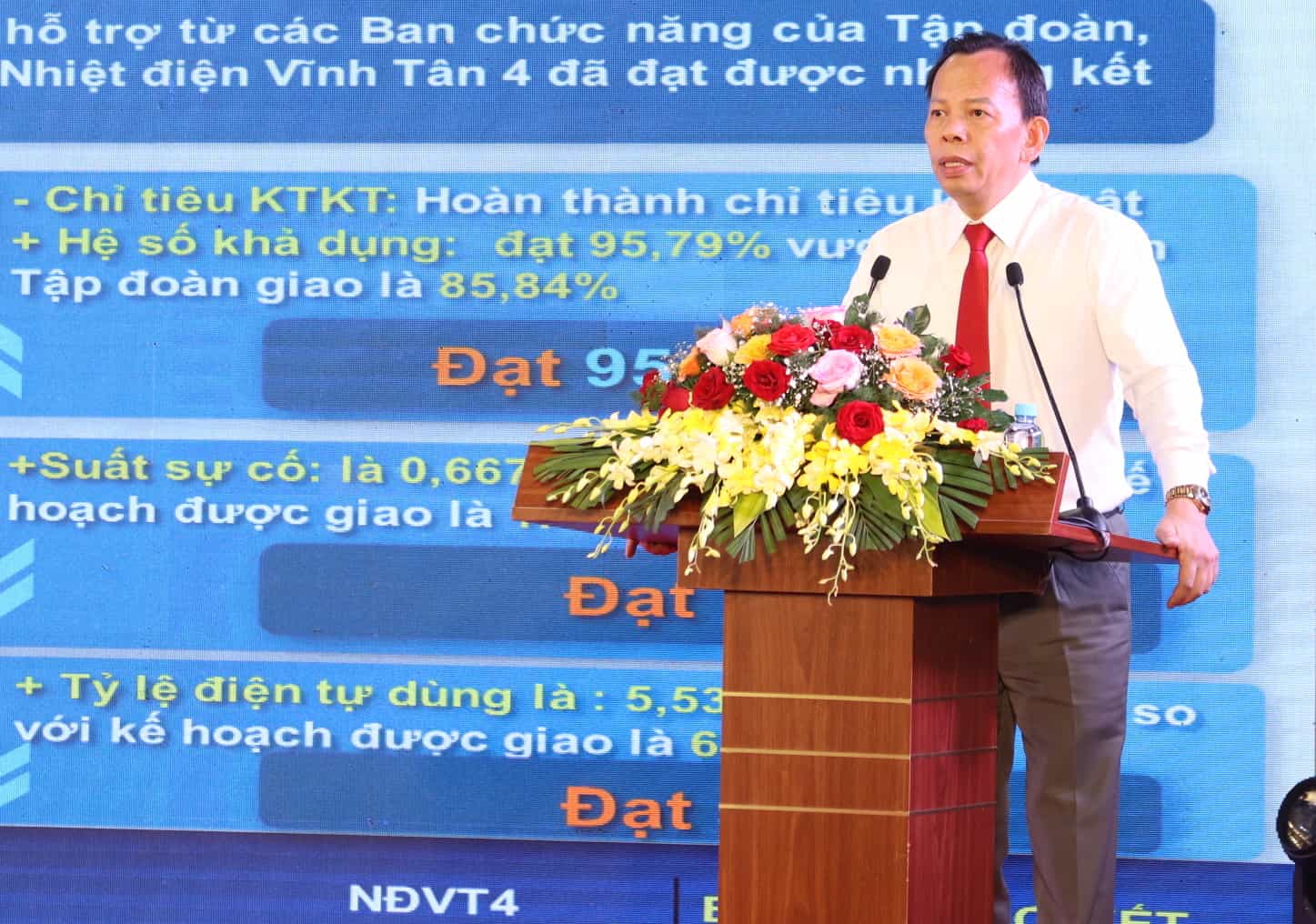 Ông Vũ Thanh Hải, Bí thư Đảng ủy, Giám đốc Nhà máy phát biểu tại Hội nghịÔng Vũ Thanh Hải, Bí thư Đảng ủy, Giám đốc Nhà máy phát biểu tại Hội nghị.