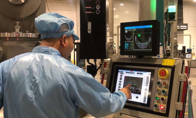 Lương tối thiểu vùng áp dụng đối với người lao động làm việc theo hợp đồng lao động. Ảnh: Quế Chi 