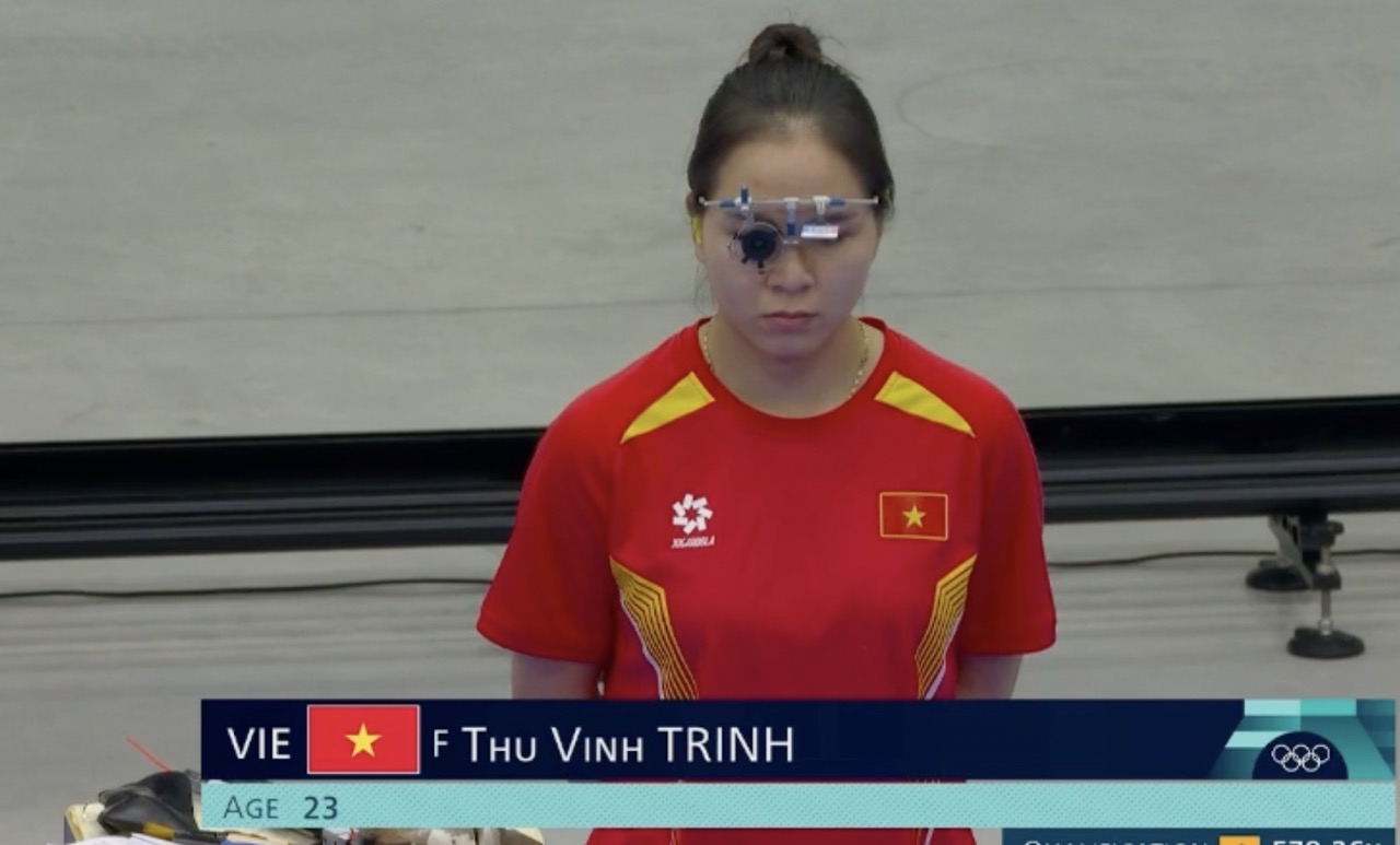 Gunner Trinh Thu Vinh of the Vietnamese shooting team.