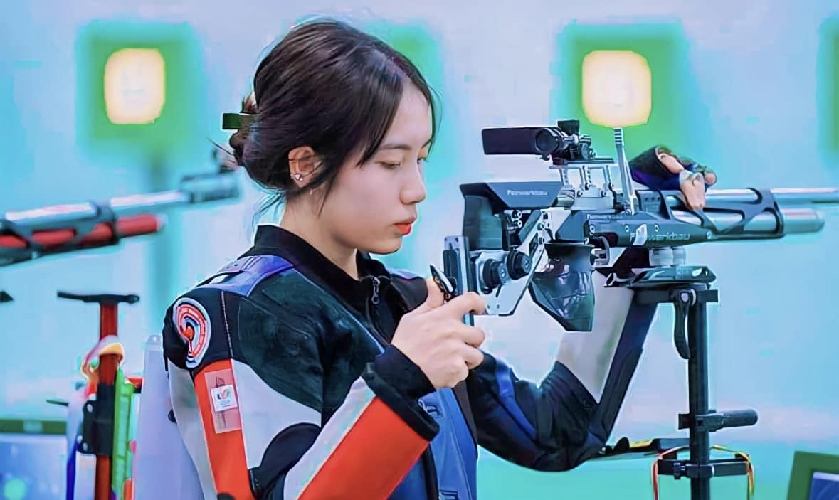 레 티 몽 뚜옌은 2024년 올림픽 여자 10m 공기 소총 결승 진출 티켓을 획득하지 못했습니다. 사진: SFS