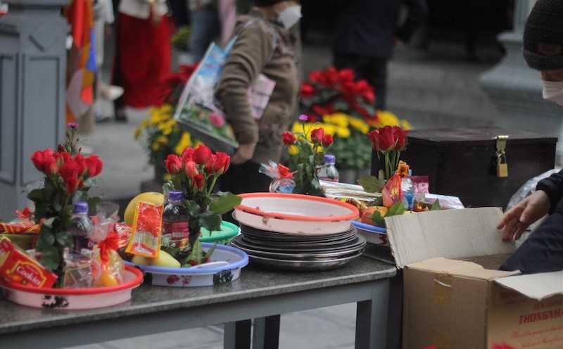 Bộ Nội vụ ghi nhận ý kiến của các địa phương liên quan đến việc xử lý vi phạm hành chính trong tín ngưỡng, tôn giáo. Ảnh minh họa: Lương Hạnh