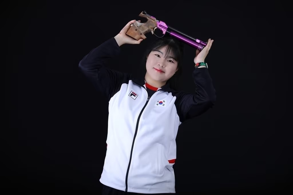 Oh Ye-jin is only 19 years old this year but has already won a gold medal in her first Olympic appearance. Photo: Korean Shooting Federation