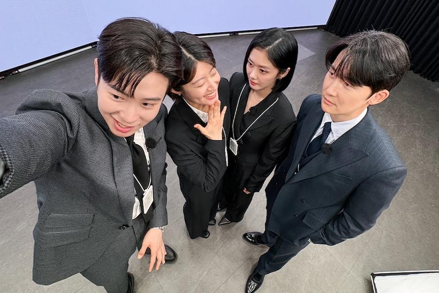  Jang Nara và dàn diễn viên phim “Cộng sự hoàn hảo”. Ảnh: Nhà sản xuất
