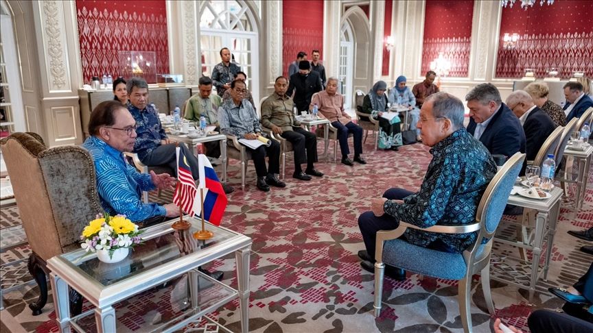 Malaysian Prime Minister Anwar Ibrahim receives Foreign Minister Lavrov at Seri Perdana, the Prime Minister's Office, in Putrajaya, on July 28, 2024. Photo: X@anwaribrahim