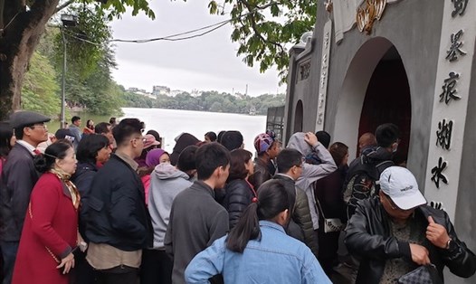 Việc bồi dưỡng, tập huấn cho công chức làm công tác quản lý nhà nước về tín ngưỡng, tôn giáo luôn được Chính phủ quan tâm. Ảnh minh họa: Tùng Giang