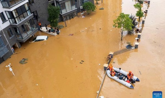 Lũ lụt Trung Quốc đang diễn ra nghiêm trọng ở khu vực sông Dương Tử. Ảnh: Xinhua