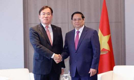 Thủ tướng Chính phủ Phạm Minh Chính tiếp ông Jeong Cheol Dong, Giám đốc điều hành LG Display. Ảnh: VGP