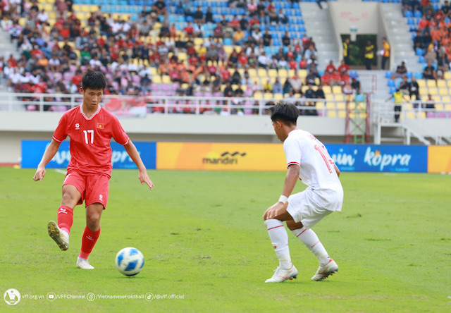 Các chân sút U16 Việt Nam chưa thể tận dụng cơ hội. Ảnh: VFF