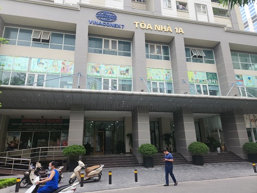 Vụ việc xảy ra tại tầng 14 ở chung cư trên địa bàn quận Bắc Từ Liêm, Hà Nội. Ảnh: Đặng Tiến