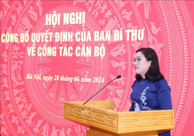 Bà Đinh Thị Mai, Phó Trưởng Ban Tuyên giáo Trung ương là 1 trong 7 cá nhân được đề nghị tặng danh hiệu Chiến sĩ thi đua toàn quốc. Ảnh: TTXVN.