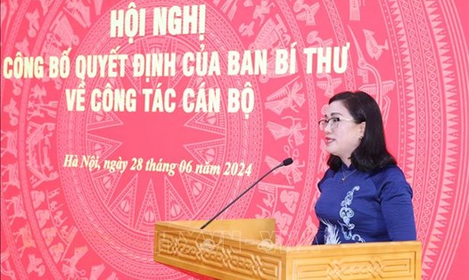 Bà Đinh Thị Mai, Phó Trưởng Ban Tuyên giáo Trung ương là 1 trong 7 cá nhân được đề nghị tặng danh hiệu Chiến sĩ thi đua toàn quốc. Ảnh: TTXVN.