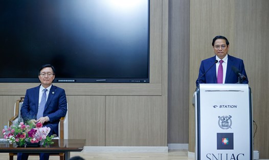 Thủ tướng Chính phủ Phạm Minh Chính phát biểu chính sách tại Đại học Quốc gia Seoul, Hàn Quốc. Ảnh: Nhật Bắc/VGP