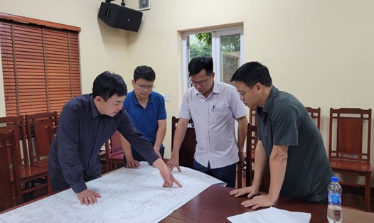 Lãnh đạo Tập đoàn TKV họp bàn tìm kiếm phương án cứu nạn ngay sau khi sự cố xảy ra. Ảnh: TKV