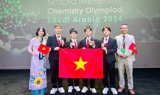 Học sinh Việt Nam tham dự kỳ thi Olympic Hóa học quốc tế (ICHO) năm 2024. Ảnh: Bộ GDĐT