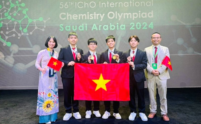 Học sinh Việt Nam tham dự kỳ thi Olympic Hóa học quốc tế (ICHO) năm 2024. Ảnh: Bộ GDĐT