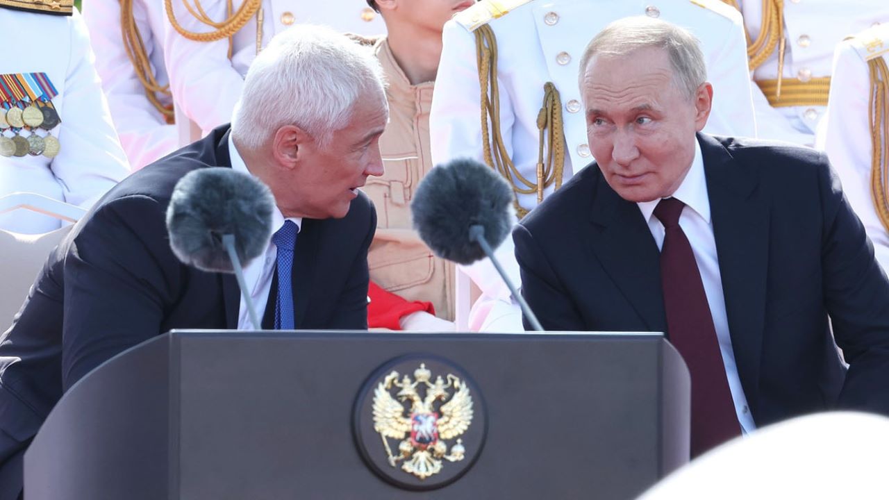 Russian President Vladimir Putin and Defense Minister Andrei Belousov at the Russian Navy parade in St. Petersburg, July 28, 2024. Photo: Kremlin