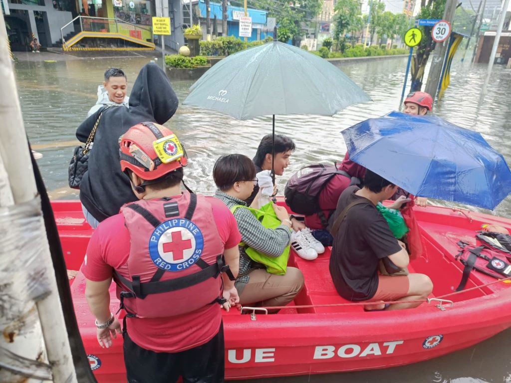 Emergency rescue teams are always ready to assist. Photo: Philippine Red Cross