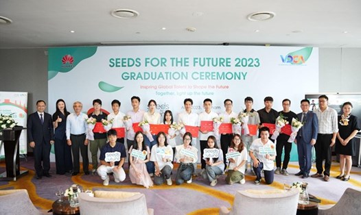 Chương trình "Hạt giống cho tương lai 2024" mang đến cơ hội làm chủ công nghệ số toàn diện cho sinh viên tài năng Việt Nam. Ảnh: Khánh Linh