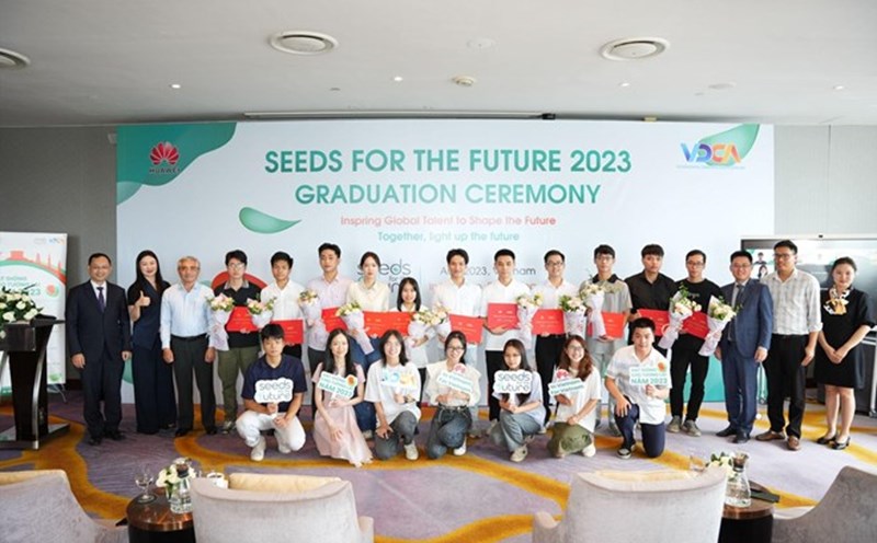 Chương trình "Hạt giống cho tương lai 2024" mang đến cơ hội làm chủ công nghệ số toàn diện cho sinh viên tài năng Việt Nam. Ảnh: Khánh Linh
