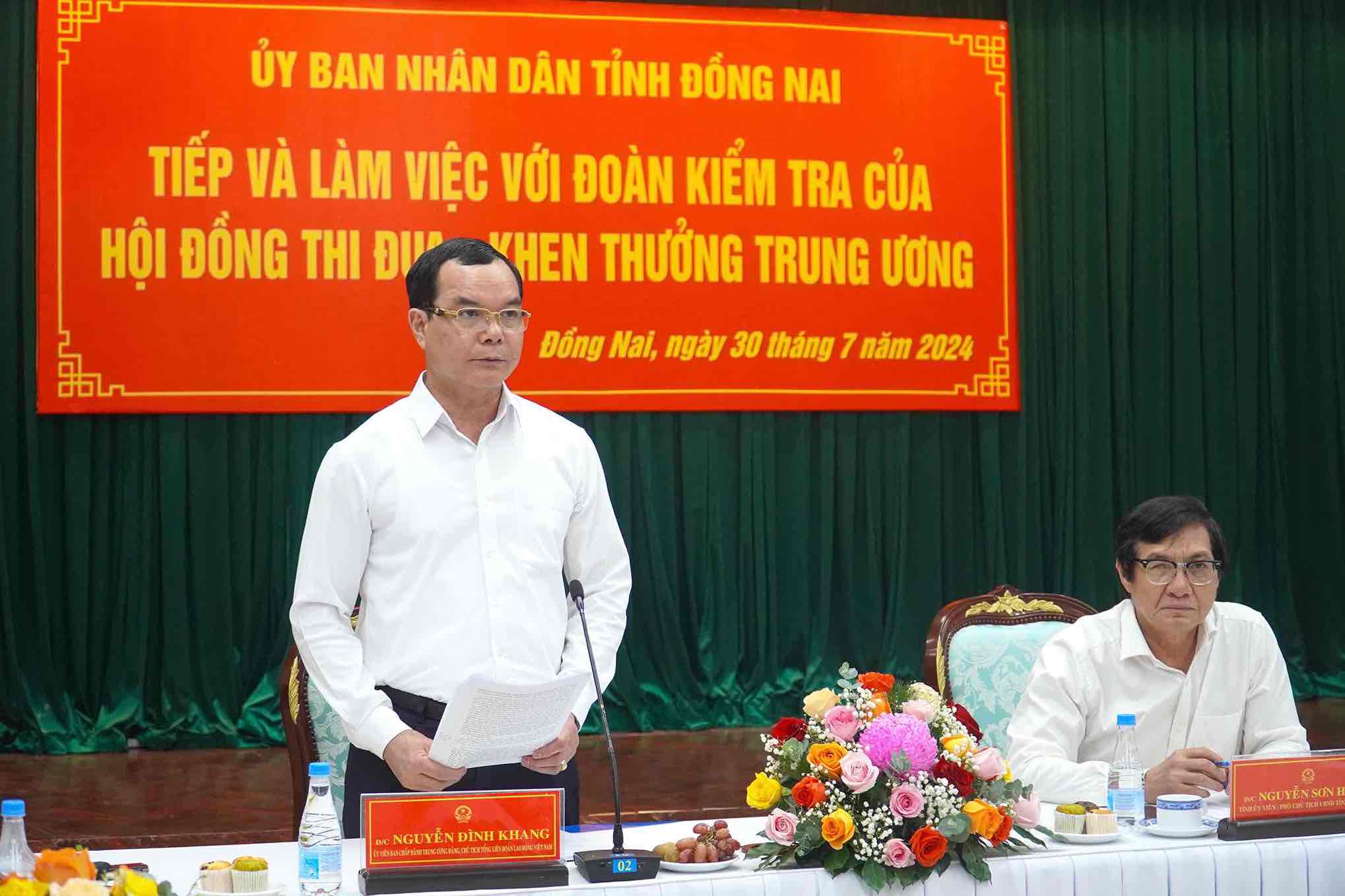 Ông Nguyễn Đình Khang - Ủy viên Trung ương Đảng, Chủ tịch Tổng LĐLĐ Việt Nam, Phó Chủ tịch Hội đồng Thi đua khen thưởng Trung ương làm việc tại tỉnh Đồng Nai. Ảnh: HAC