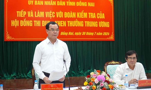 Ông Nguyễn Đình Khang - Ủy viên Trung ương Đảng, Chủ tịch Tổng LĐLĐ Việt Nam, Phó Chủ tịch Hội đồng Thi đua khen thưởng Trung ương làm việc tại tỉnh Đồng Nai. Ảnh: HAC