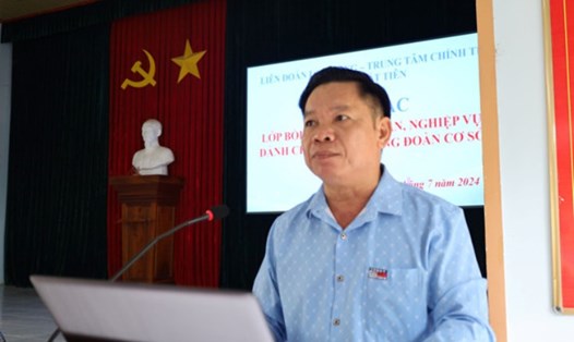 Liên đoàn Lao động huyện Cát Tiên tập huấn cho hơn 100 cán bộ Công đoàn. Ảnh: Mai Phương