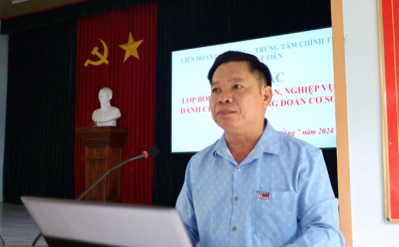 Liên đoàn Lao động huyện Cát Tiên tập huấn cho hơn 100 cán bộ Công đoàn. Ảnh: Mai Phương