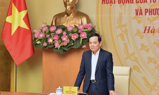 Phó Thủ tướng Chính phủ Trần Lưu Quang chủ trì phiên họp về cải cách thủ tục hành chính. Ảnh: Hải Minh