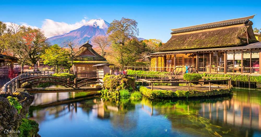 Cảnh quan ngôi làng đẹp tựa tranh vẽ. Ảnh: Klook