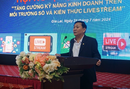 Mr. Pham Van Binh - Director of the Department of Industry and Trade of Gia Lai province spoke at the conference. Photo: Thanh Tuan