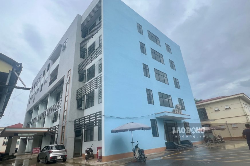 Công trình tiền tỉ ở bệnh viện tại Thái Nguyên hoàn thành nhưng chưa đưa vào hoạt động. Ảnh: Việt Bắc.