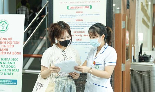 Bệnh viện Bạch Mai khám bệnh ngoài giờ hành chính từ 1.8. Ảnh: PV